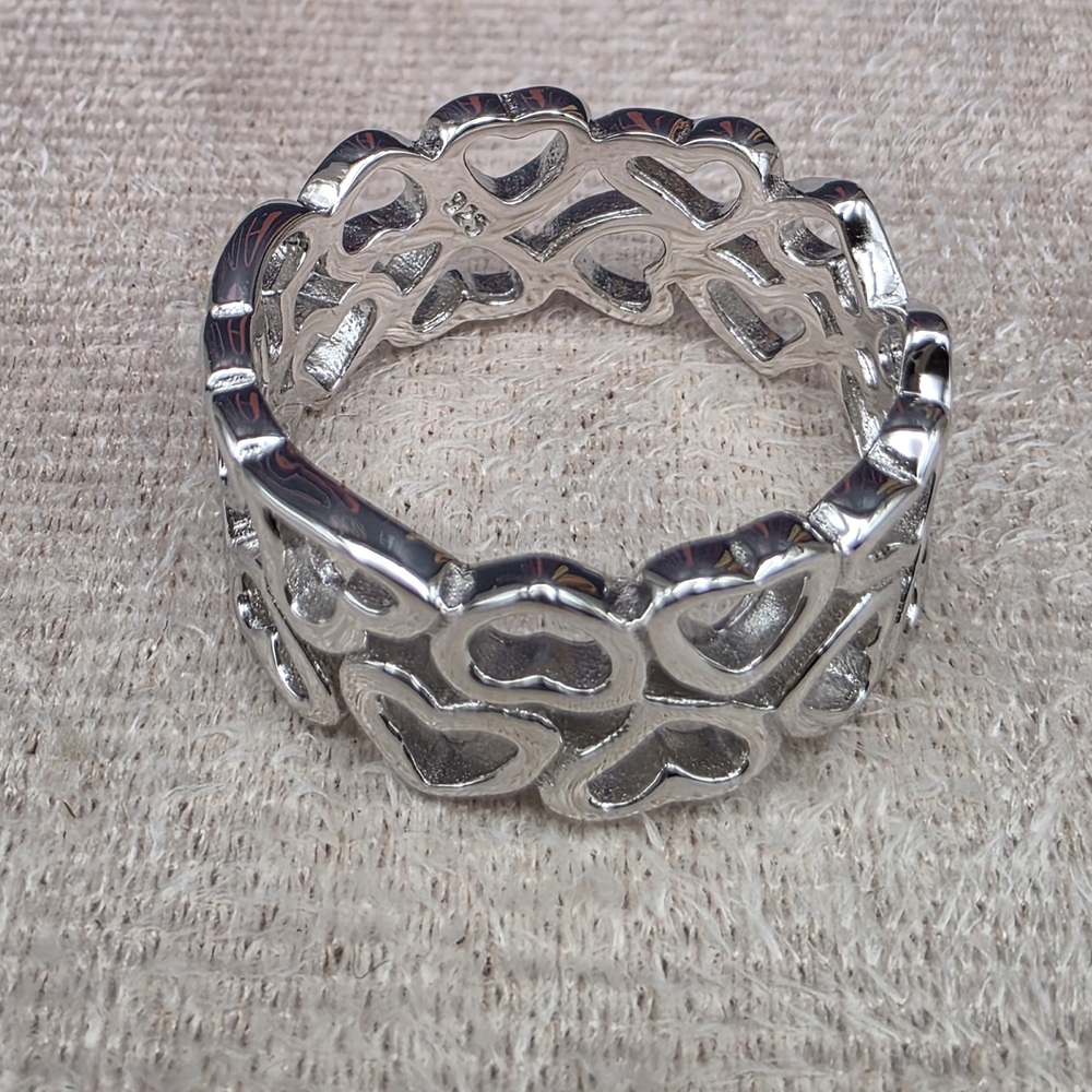 Silver Heart Pattern Ring (012)